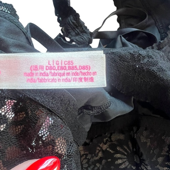 Victoria’s Secret Push-Up Sports Bra – Black – Size Large! - Picture 9 of 9